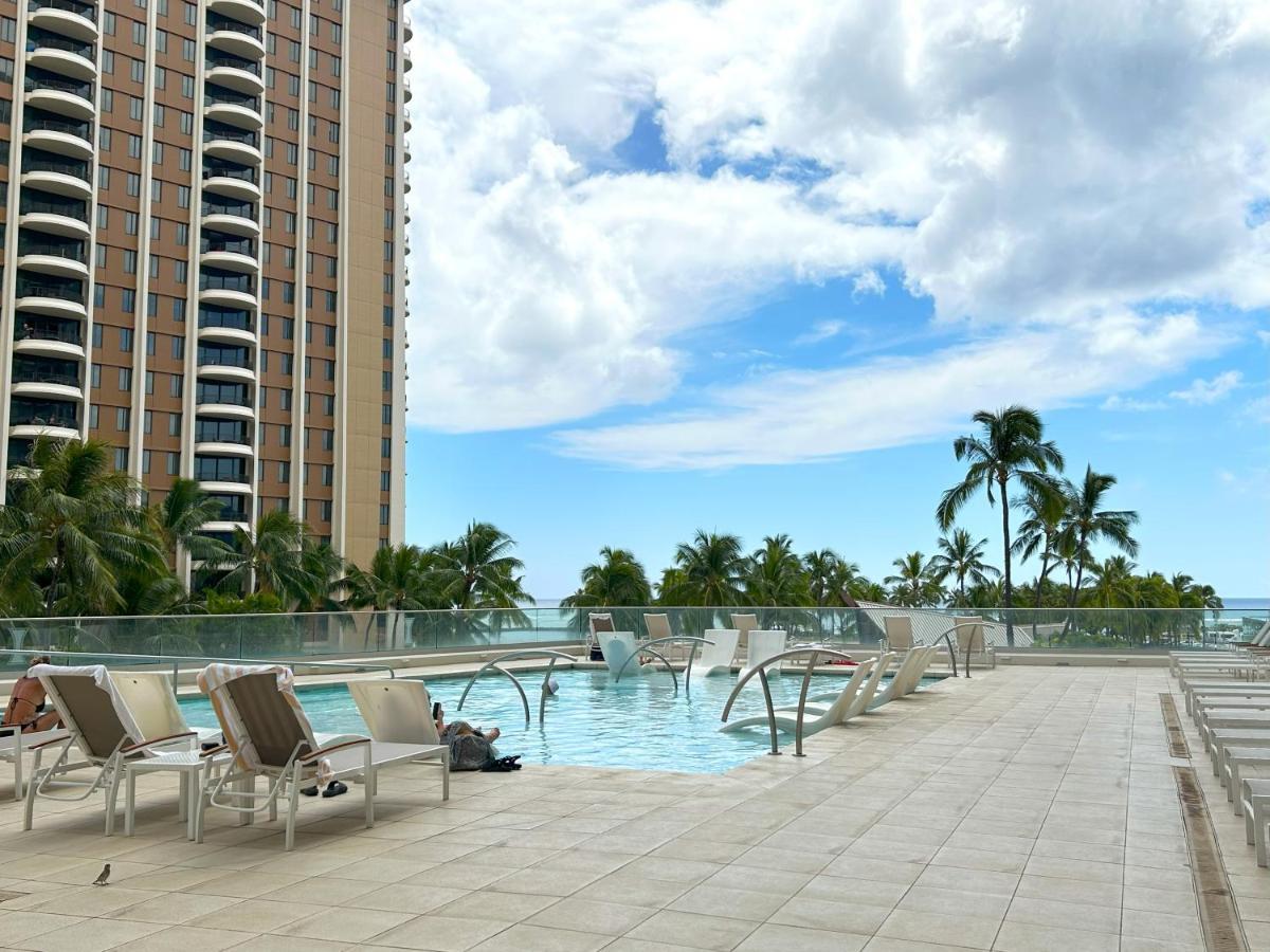 Ilikai Apt 302 - Spacious Studio With Stunning Ocean & Harbor Views Гонолулу Экстерьер фото