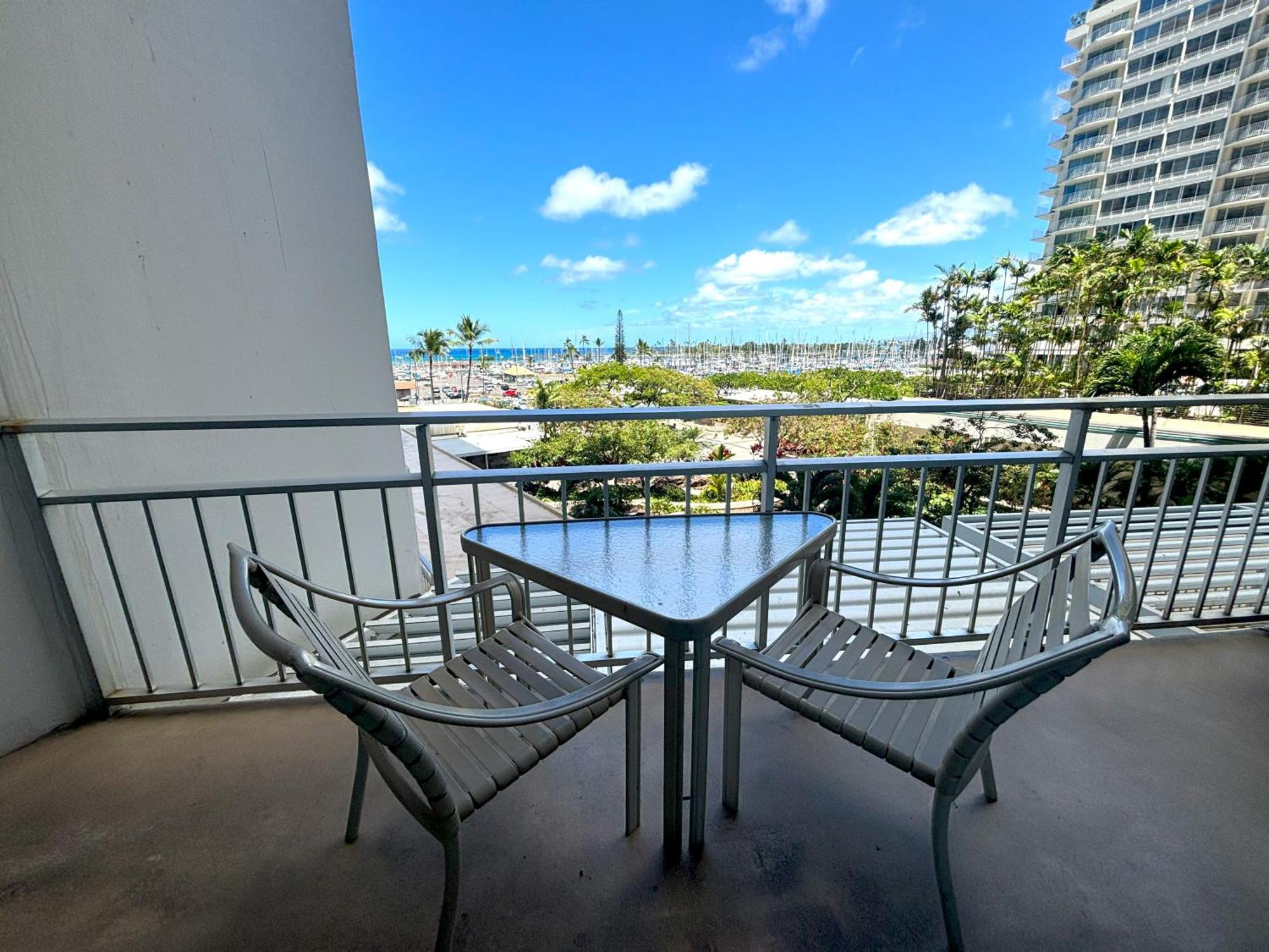 Ilikai Apt 302 - Spacious Studio With Stunning Ocean & Harbor Views Гонолулу Экстерьер фото