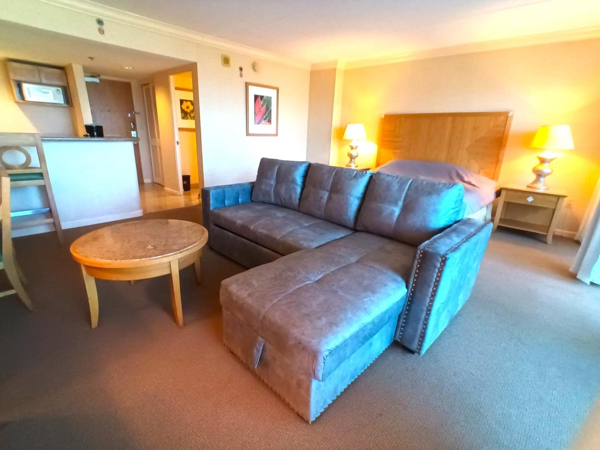 Ilikai Apt 302 - Spacious Studio With Stunning Ocean & Harbor Views Гонолулу Экстерьер фото